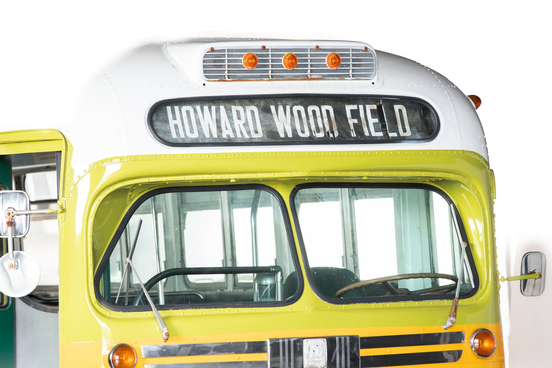 Speed Bus Model 1956 GM TDK Bus – Tyler Perry Studios Picture Cars
